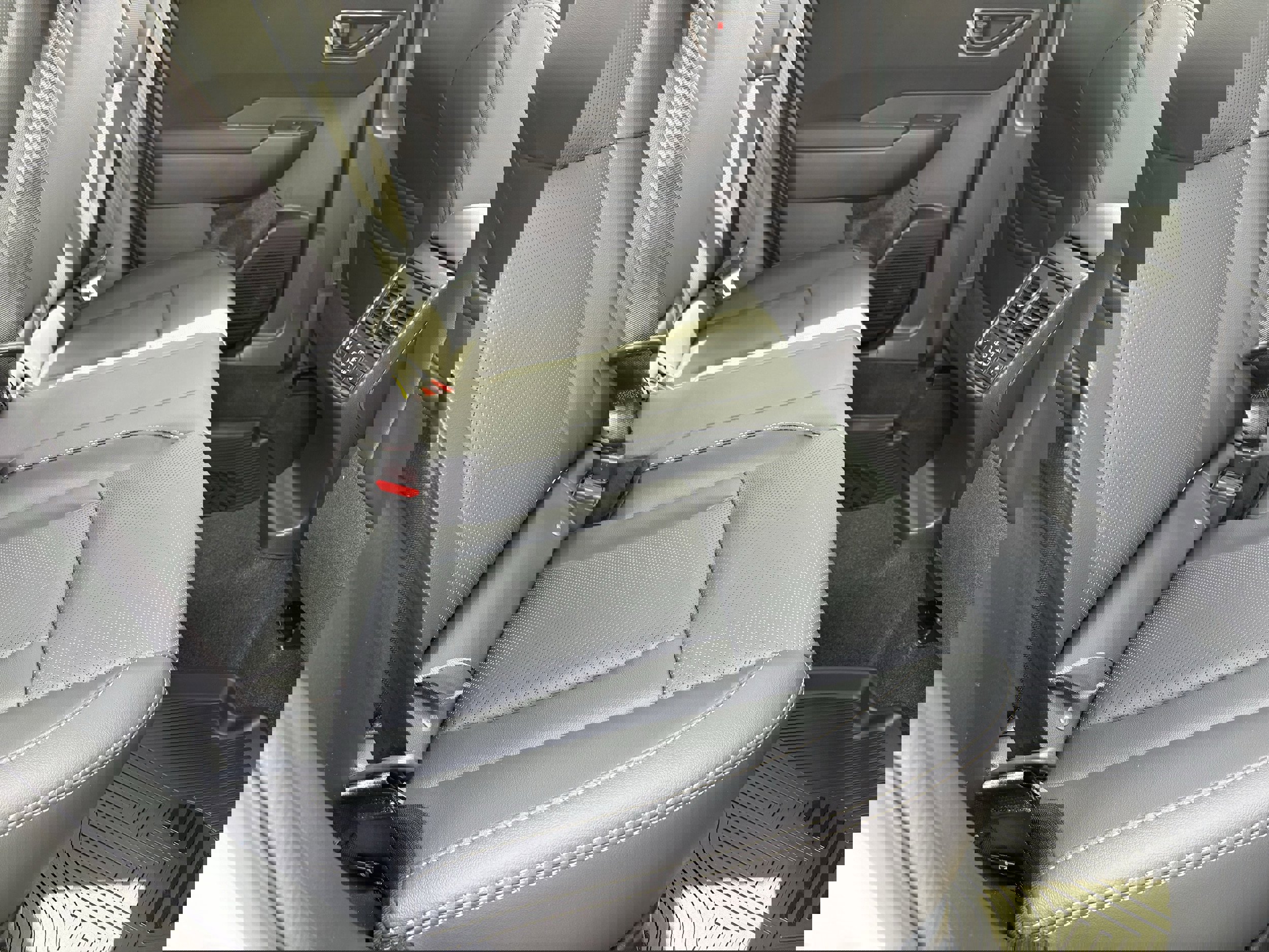 New 2026 Subaru Outback Limited image 32