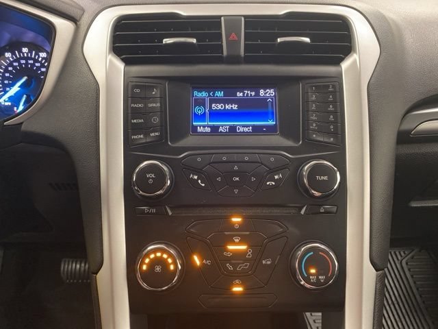 Used 2013 Ford Fusion SE FWD image 11