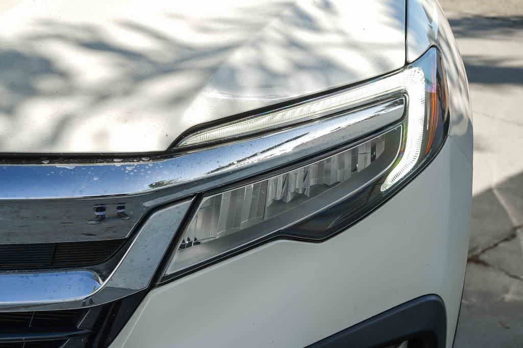 Used 2019 Honda Pilot Touring image 8