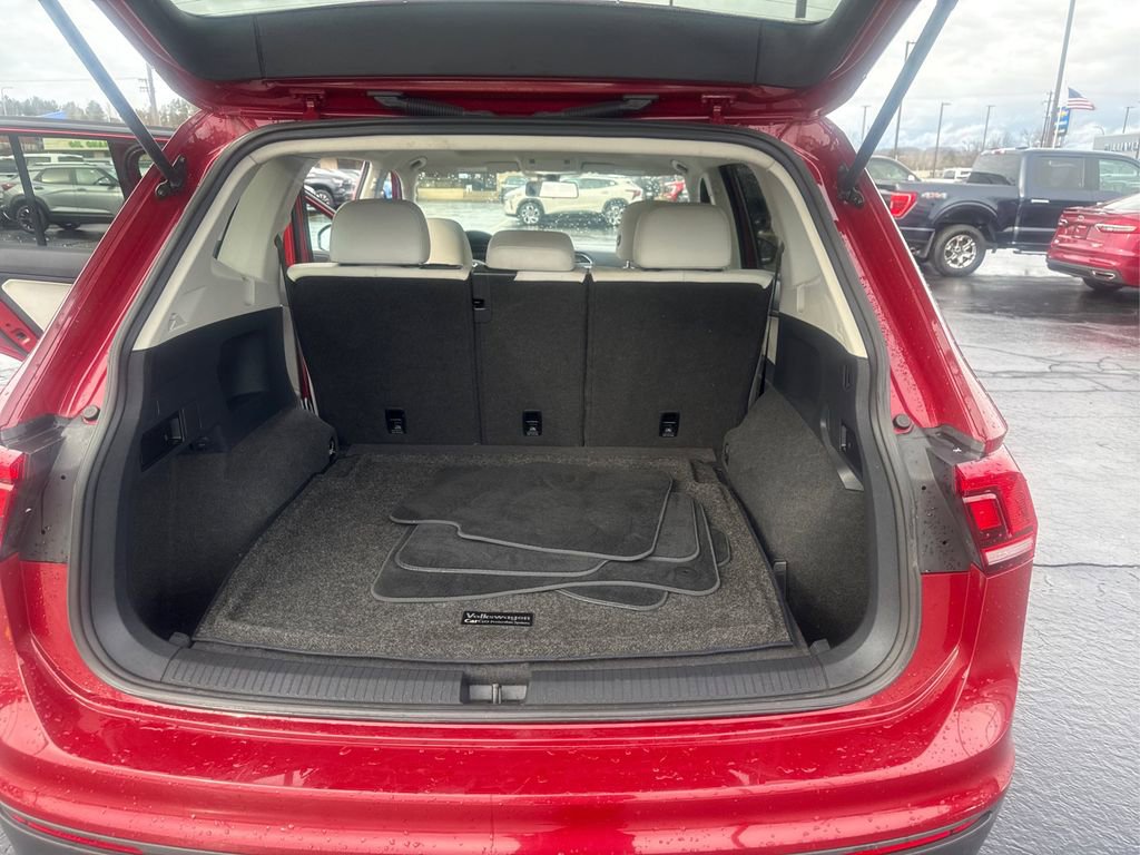Used 2019 Volkswagen Tiguan SE w/ Panoramic Sunroof Package image 22