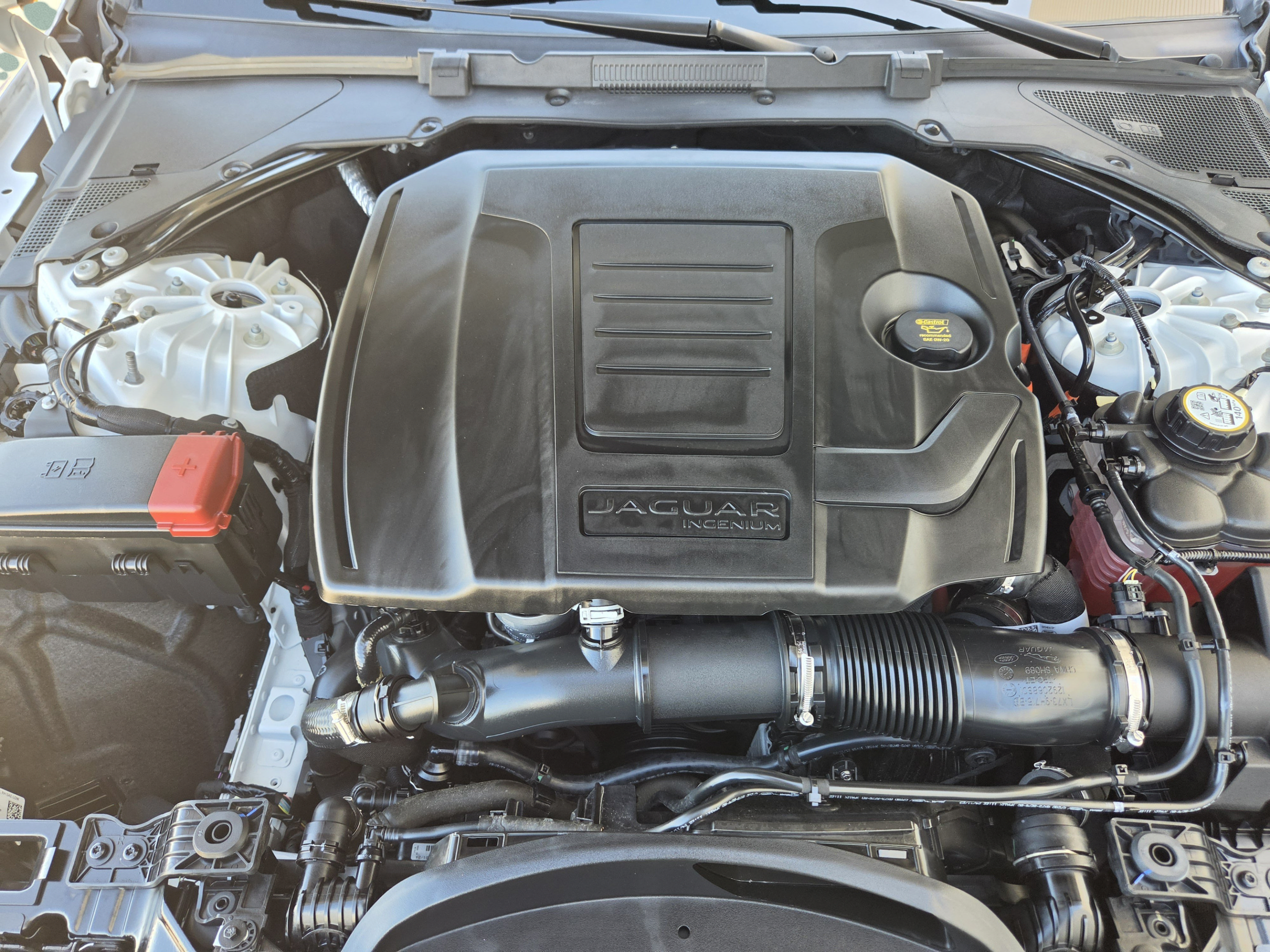 Certified 2024 Jaguar XF R-Dynamic SE AWD/4WD image 28