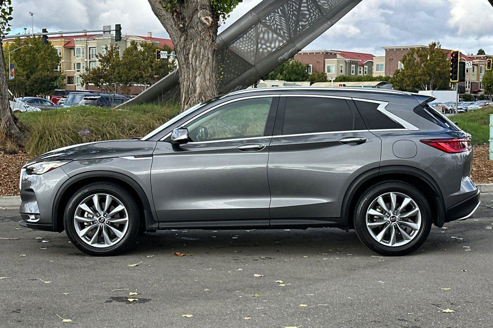 Used 2022 INFINITI QX50 Essential w/ Cargo Package image 7