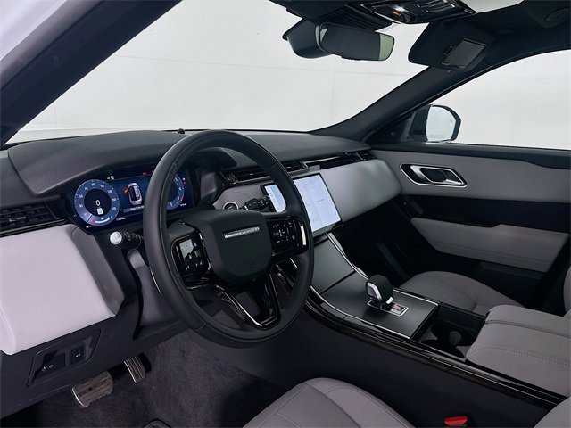 Used 2026 Land Rover Range Rover Velar Dynamic SE image 9