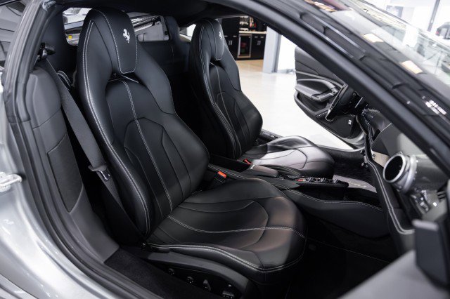 Used 2020 Ferrari F8 Tributo image 58
