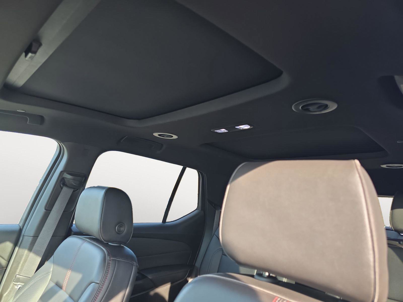 Used 2024 Chevrolet Traverse RS image 15