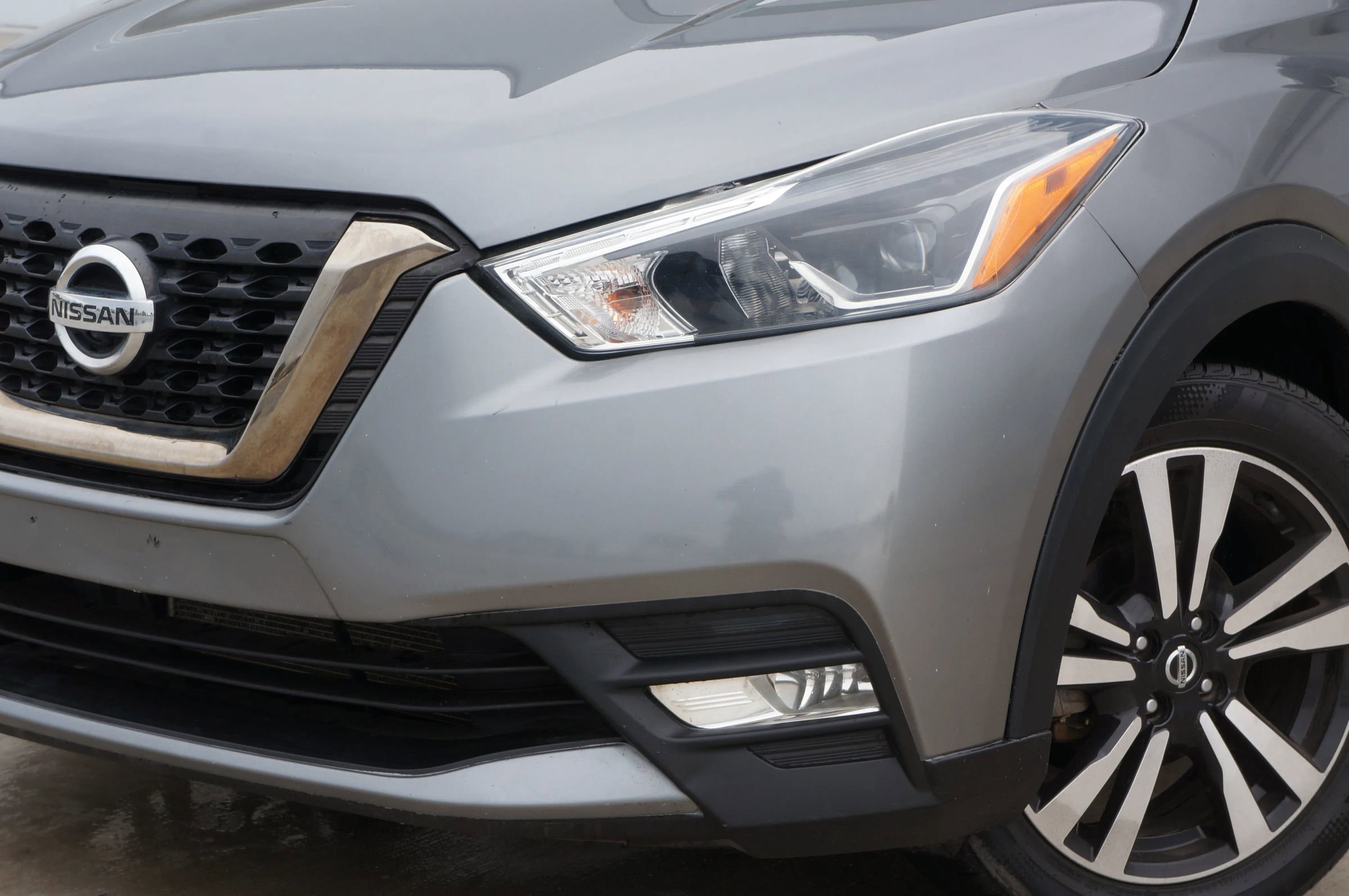 Used 2019 Nissan Kicks SR w/ SR Premium Package image 17
