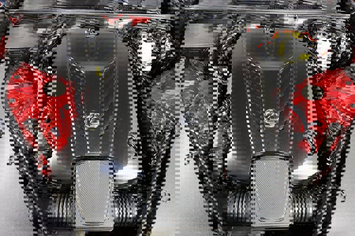 Used 2018 Lexus LC 500 Coupe w/ Performance Package image 36