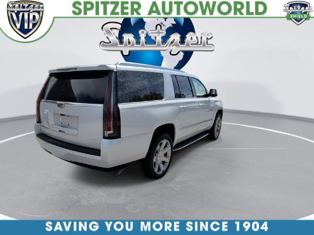Used 2019 Cadillac Escalade ESV Luxury AWD/4WD image 10
