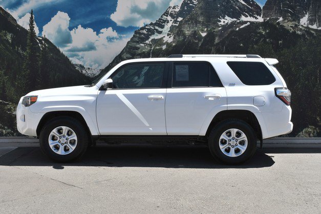 Certified 2024 Toyota 4Runner SR5 AWD/4WD image 7