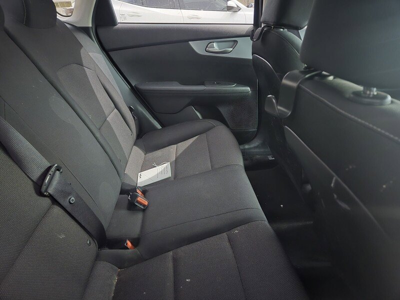Certified 2023 Kia Forte LXS FWD image 3