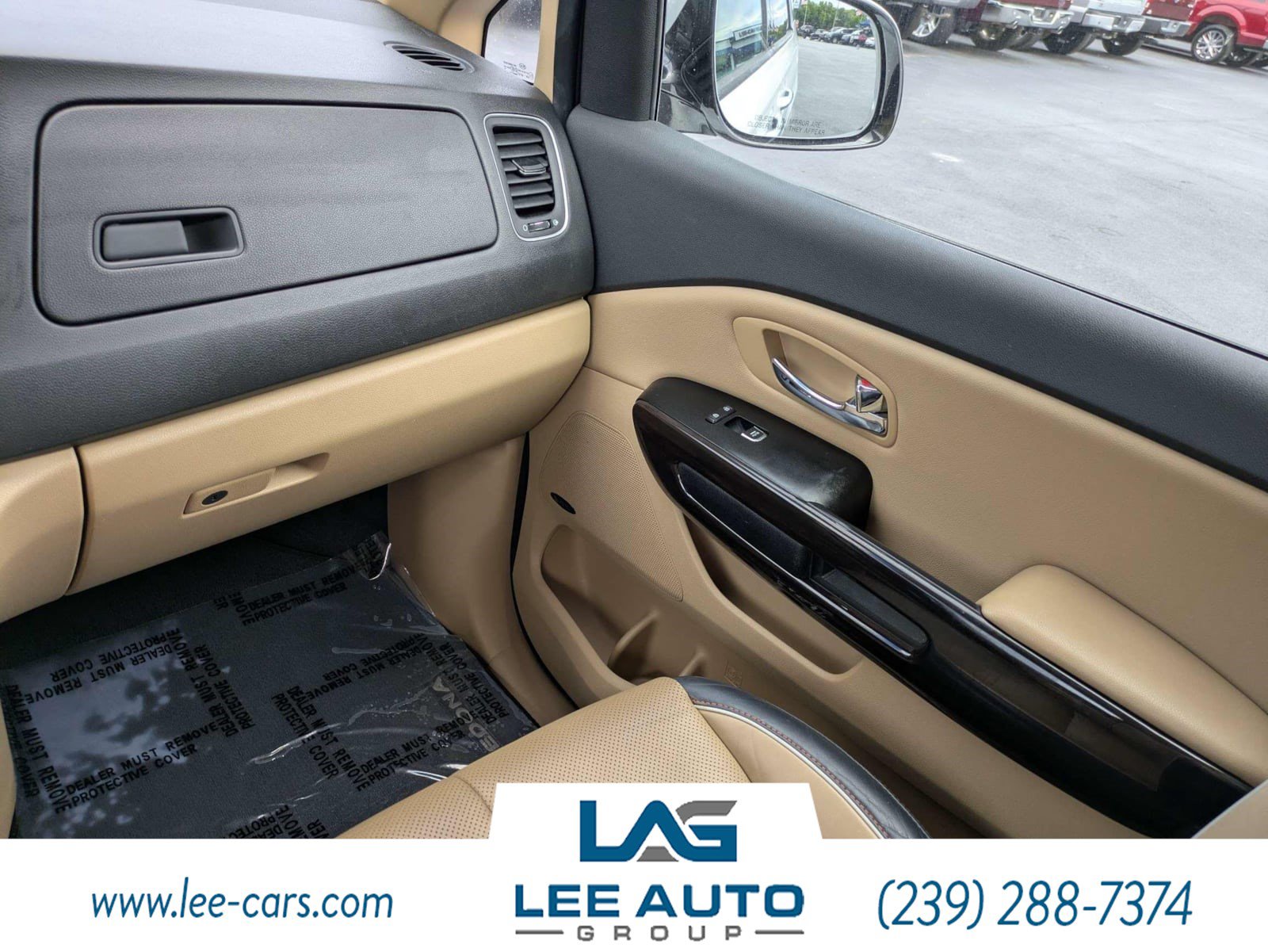 Used 2017 Kia Sedona SX Limited w/ Option Group 030 FWD image 15