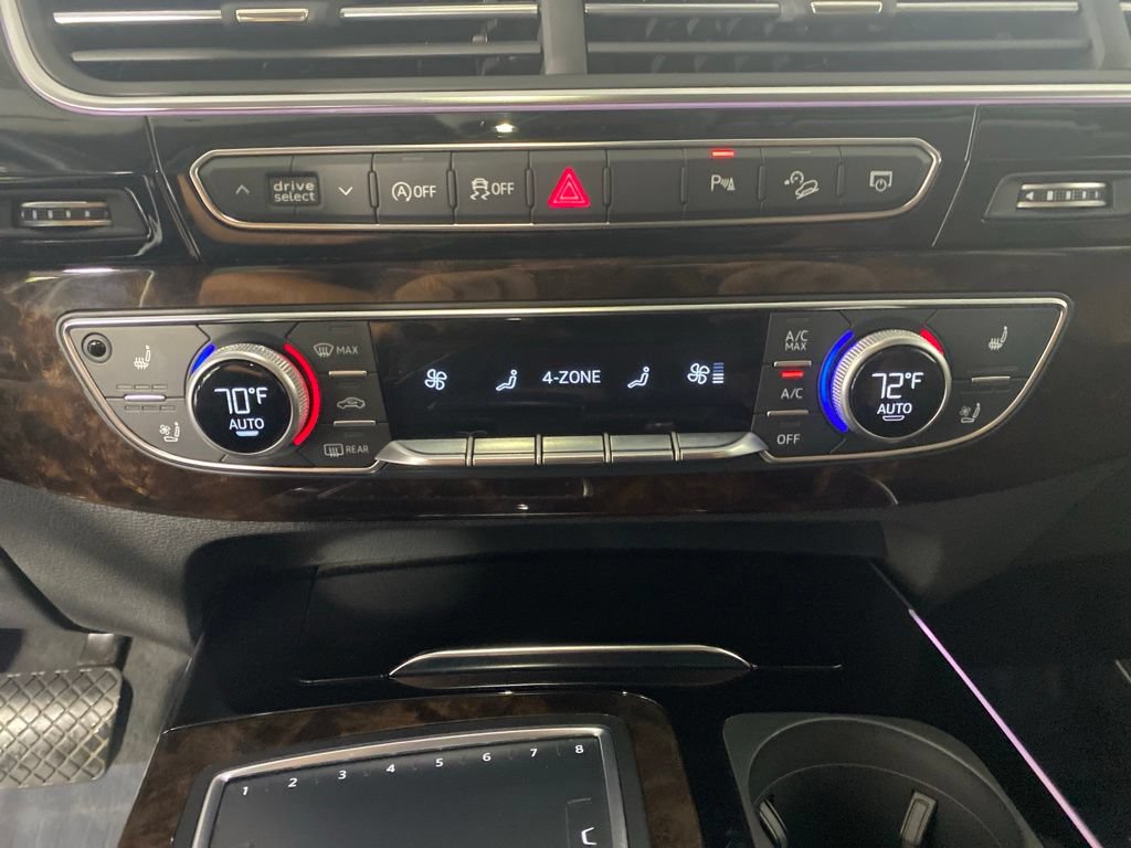 Used 2018 Audi Q7 3.0T Prestige AWD/4WD image 23
