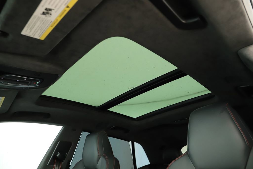 Certified 2022 Audi RS Q8 4.0T w/ Carbon Optic Package image 25