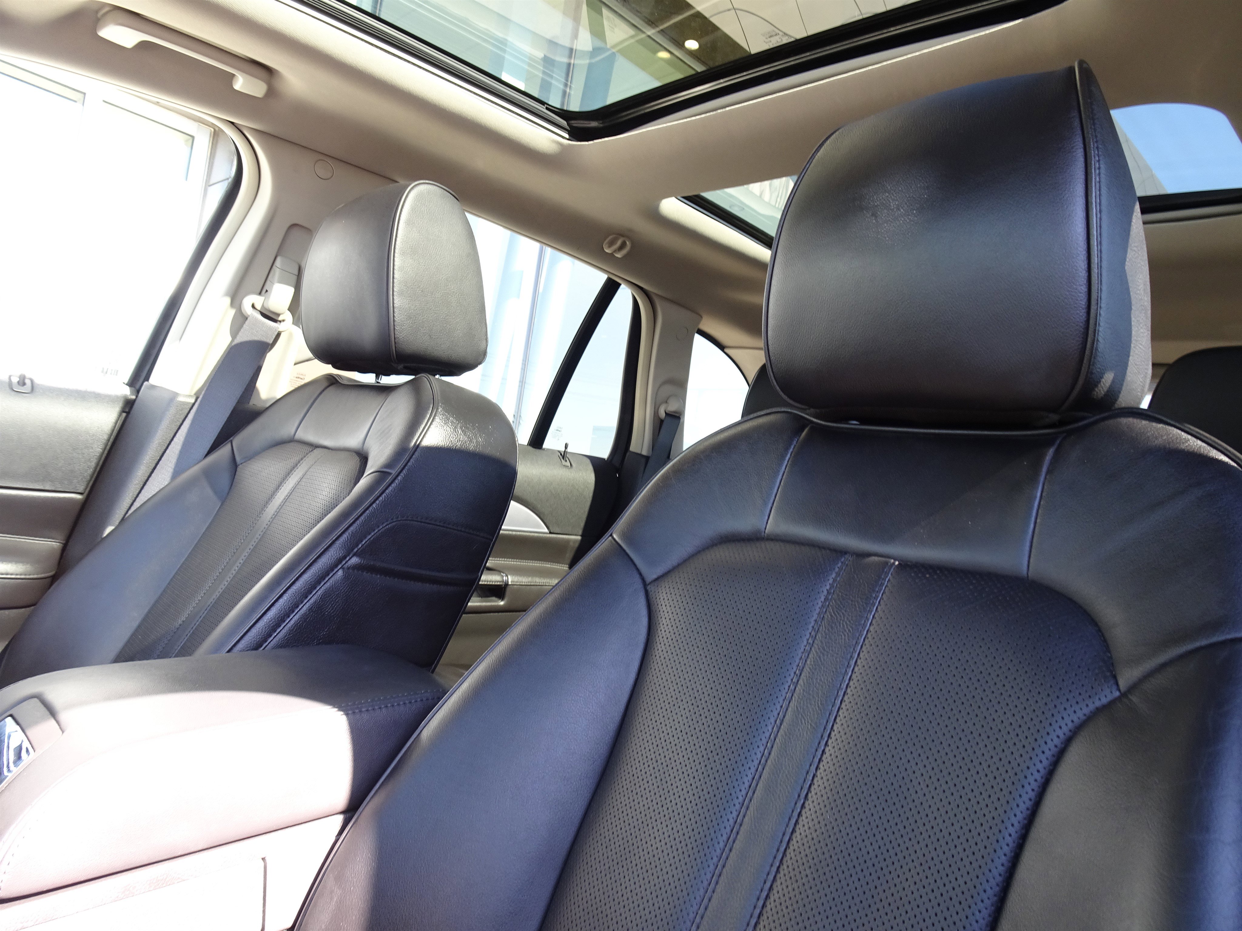 Used 2015 Lincoln MKX AWD w/ Equipment Group 102A image 11