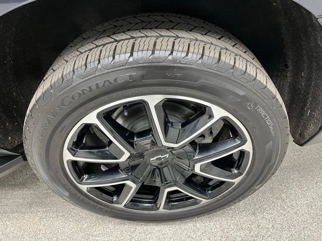 Used 2024 Chevrolet Tahoe RST w/ Sport Performance Package AWD/4WD image 16