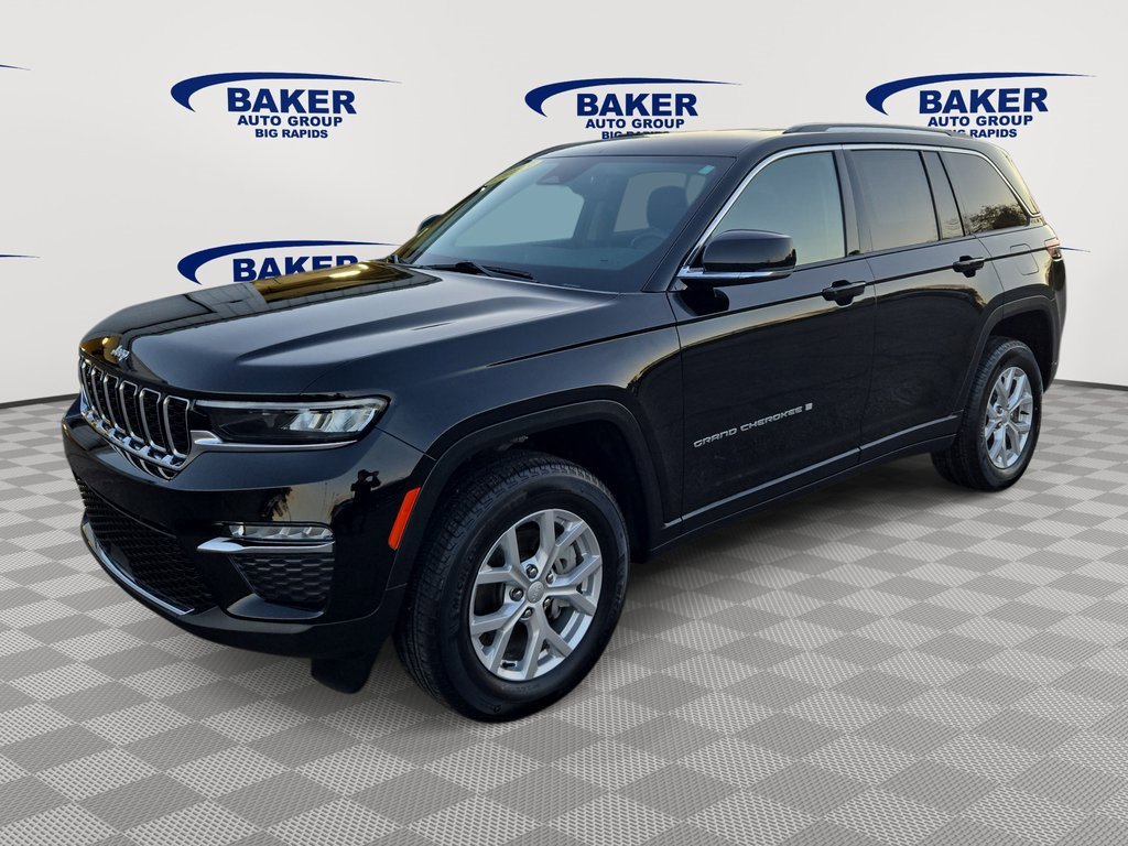 Used 2023 Jeep Grand Cherokee Limited image 3