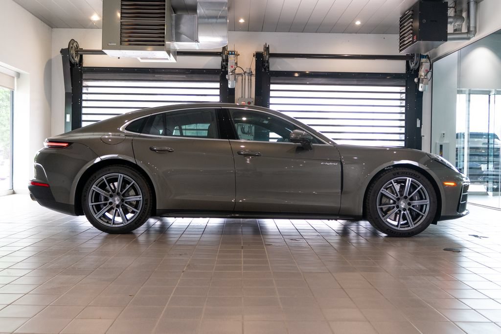 New 2026 Porsche Panamera 4 E-Hybrid AWD/4WD image 10