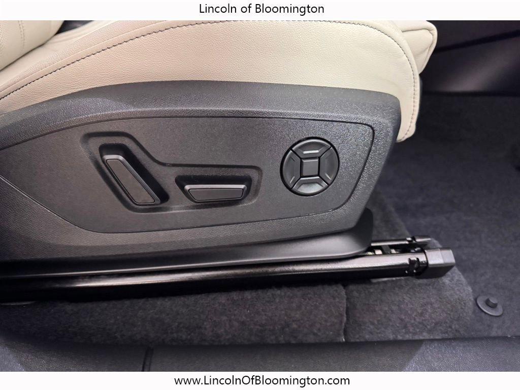 Used 2025 Audi Q6 e-tron Prestige w/ Beige Warm Weather Package image 20