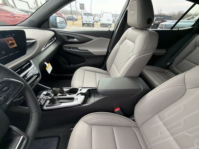 New 2026 Buick Envista Avenir image 17