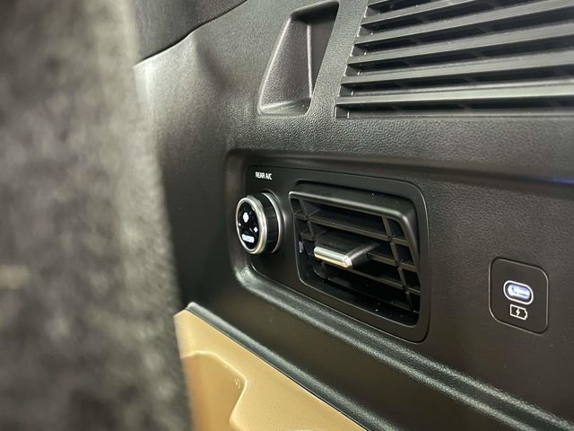 Certified 2025 Hyundai Santa Fe Limited image 24