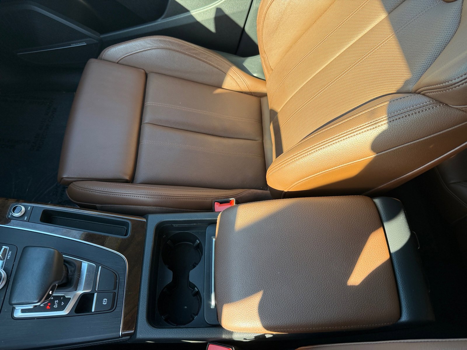 Used 2020 Audi Q5 e Prestige w/ Prestige Package image 14