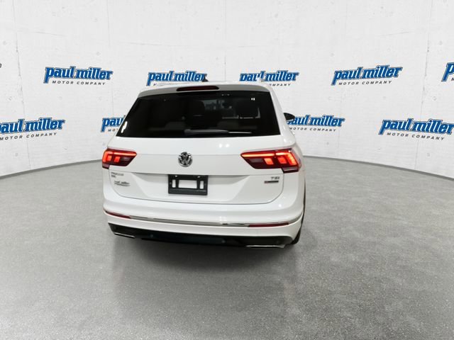 Used 2018 Volkswagen Tiguan SEL Premium w/ R-Line Package AWD/4WD image 10