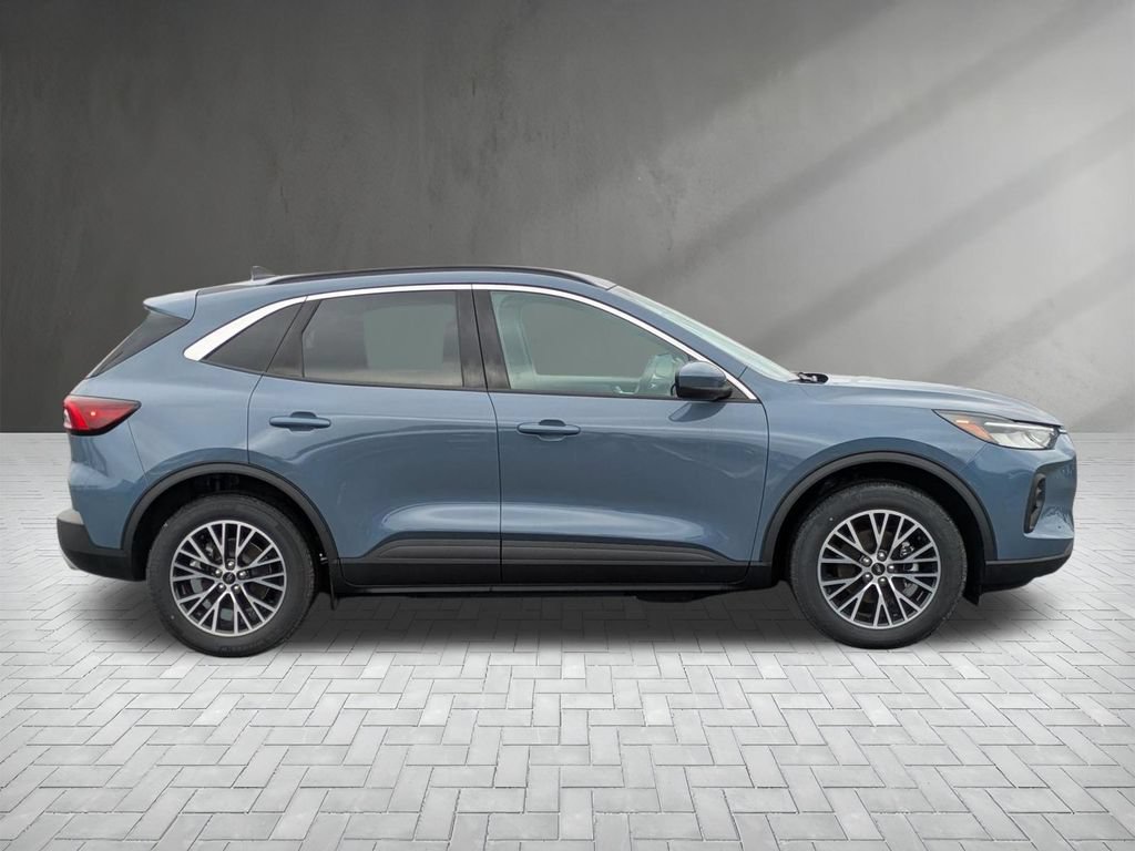 New 2024 Ford Escape SE FWD image 10