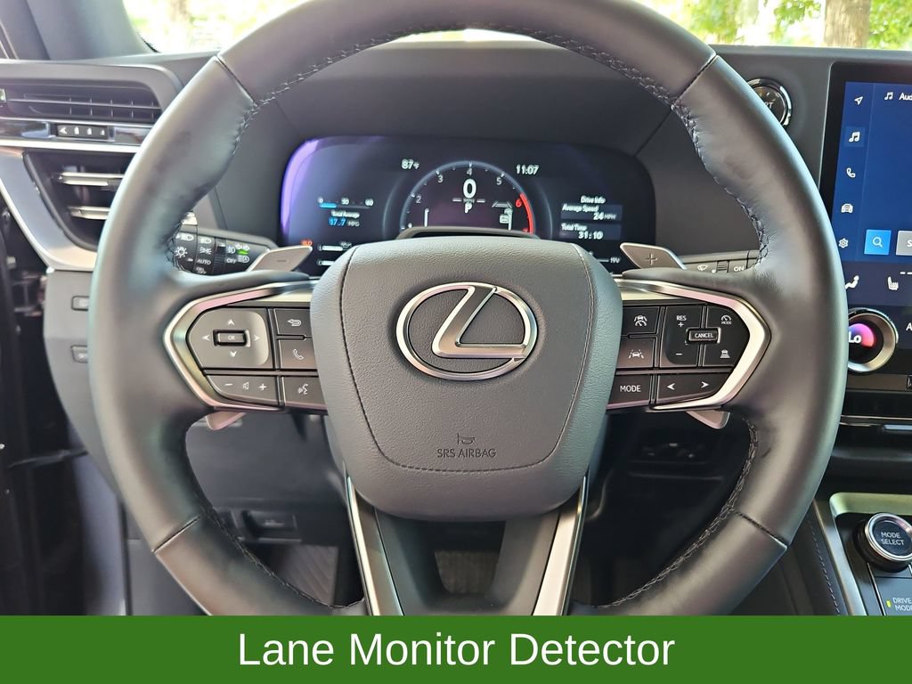 Used 2024 Lexus GX 550 w/ Accessory Package (2T) AWD/4WD image 10