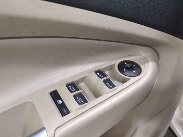 Used 2018 Ford Escape Titanium image 16