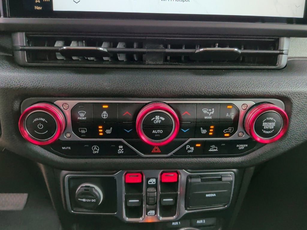 Used 2024 Jeep Gladiator Sport image 35