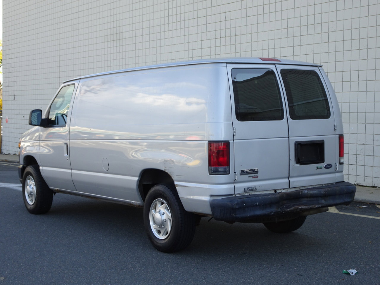 Used 2011 Ford E-250 and Econoline 250 E-250 Recreational w/ Commercial Cargo Van Pkg image 5