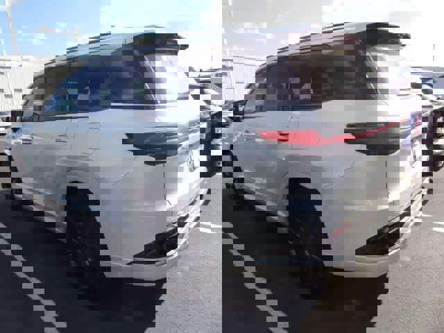 Used 2026 Lexus TX 500h AWD w/ Technology Package image 7