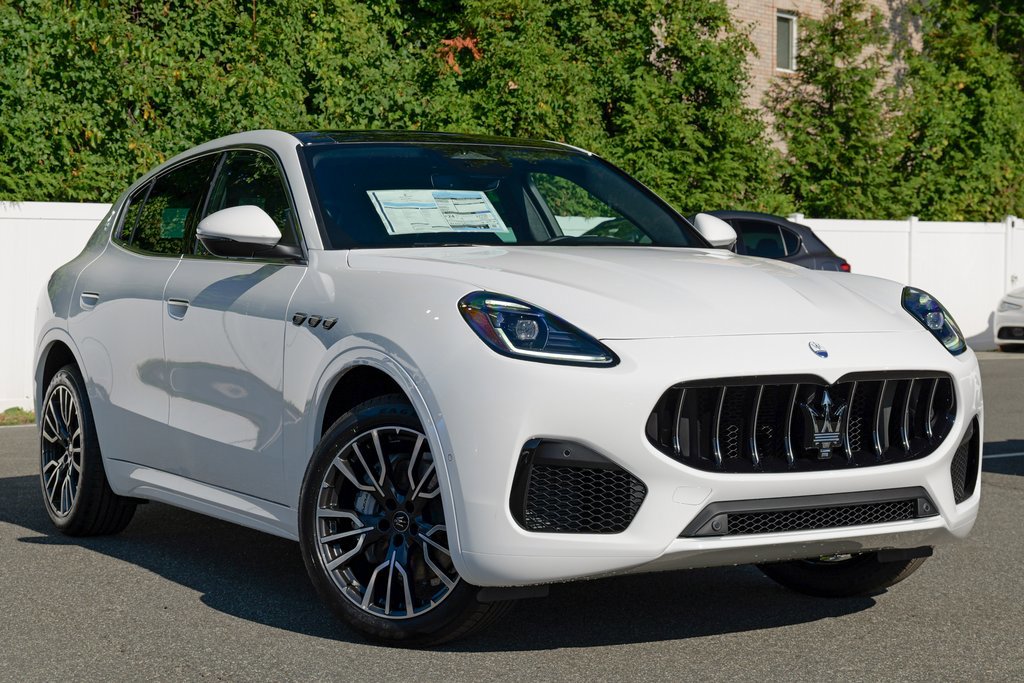 New 2025 Maserati Grecale Modena