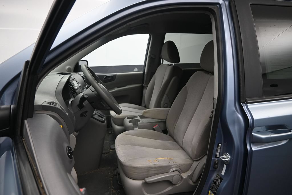Used 2012 Kia Sedona LX FWD image 16