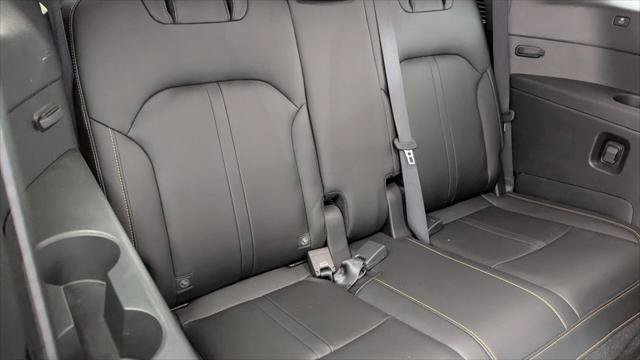 Used 2024 MAZDA CX-90 Plug-In Hybrid w/ Premium Pkg AWD/4WD image 19