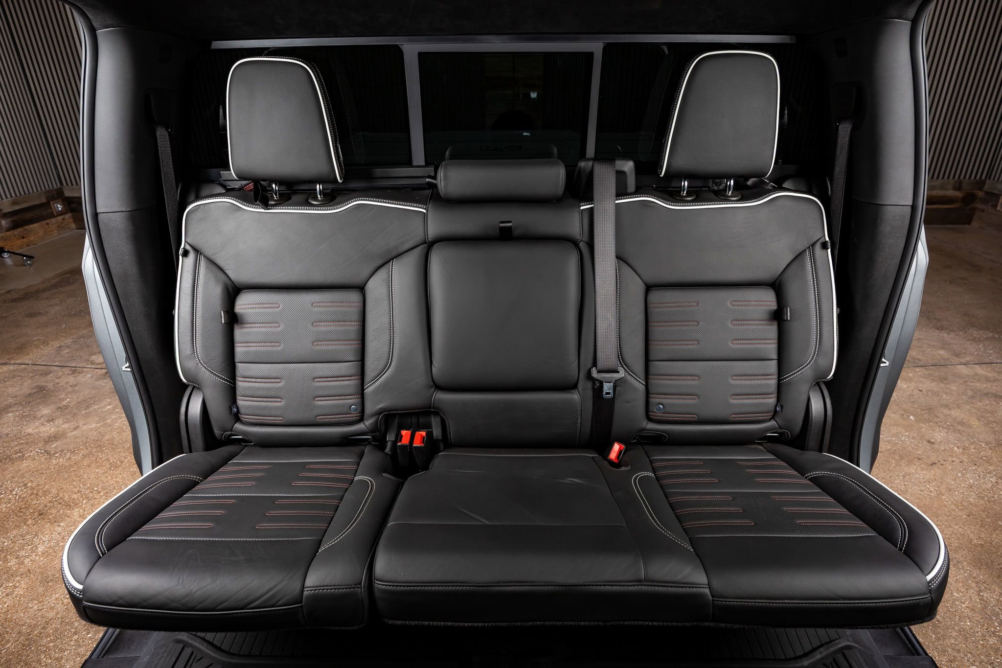 Used 2024 GMC Sierra 1500 AT4X w/ AT4X AEV Edition image 33