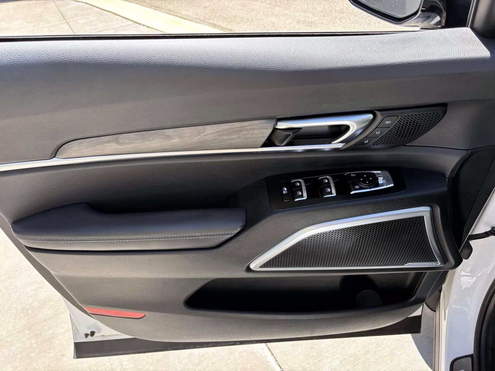 Used 2024 Kia Telluride SX X-Pro image 11