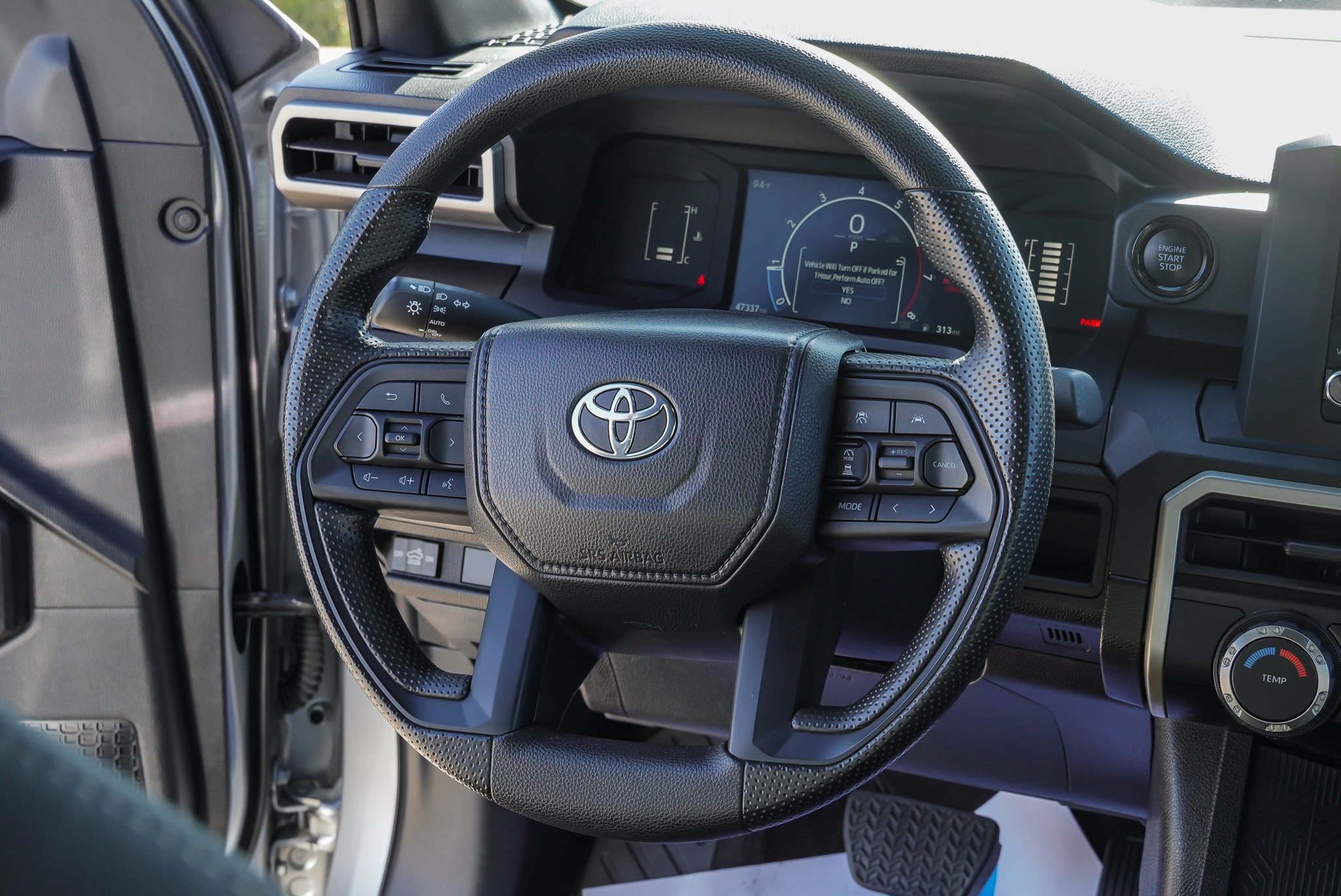 Certified 2024 Toyota Tacoma SR AWD/4WD image 31
