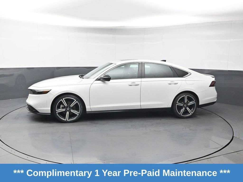 Used 2023 Honda Accord Sport image 2