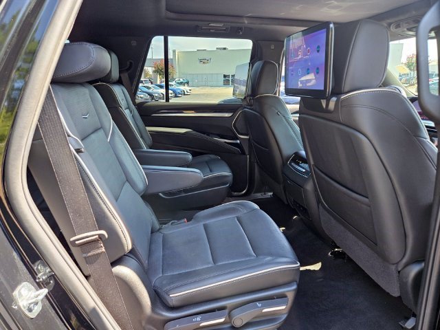 Certified 2026 Cadillac Escalade Luxury AWD/4WD image 27