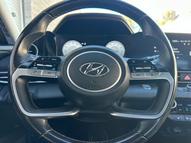 Used 2023 Hyundai Elantra Limited FWD image 27