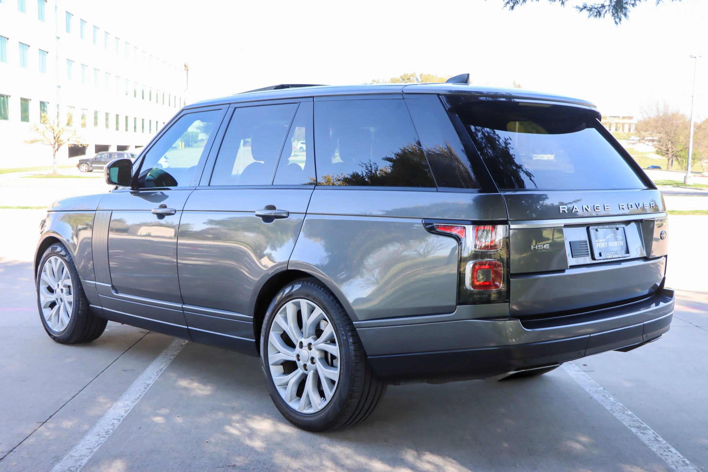 Used 2018 Land Rover Range Rover HSE AWD/4WD image 5