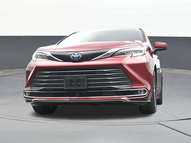 Used 2021 Toyota Sienna XLE image 55