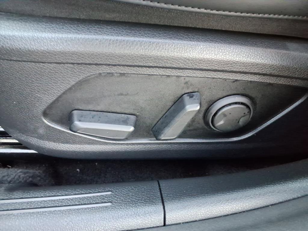 Used 2025 Kia K5 GT-Line w/ GT-Line Premium Package image 16