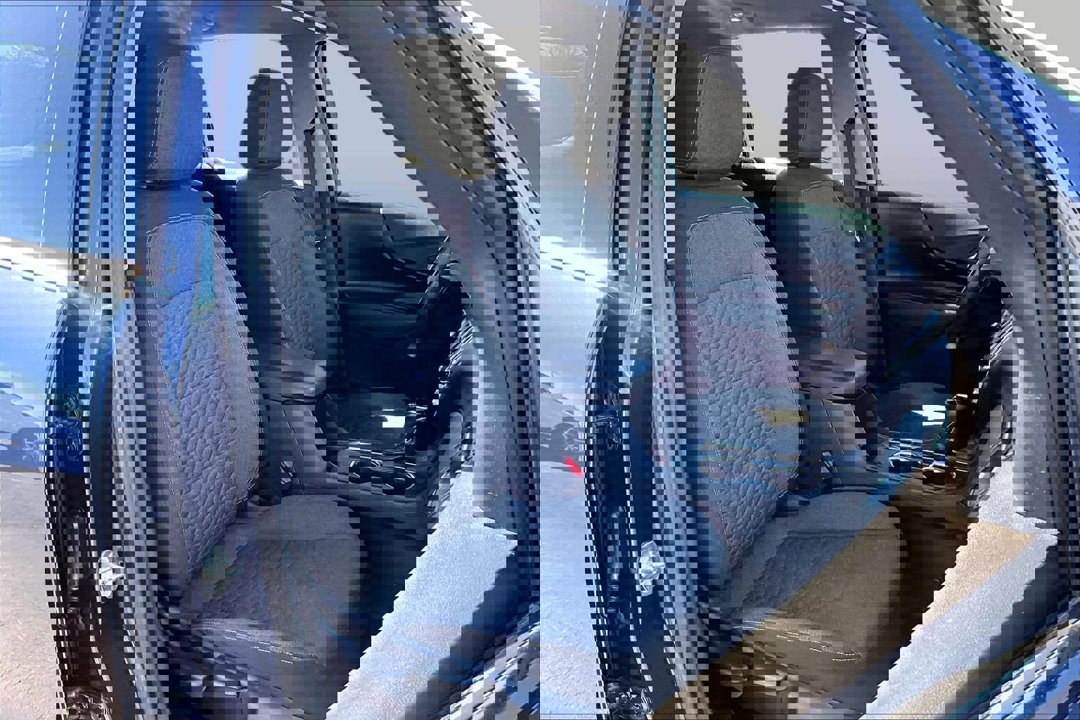 Used 2018 Chevrolet Equinox LT image 6