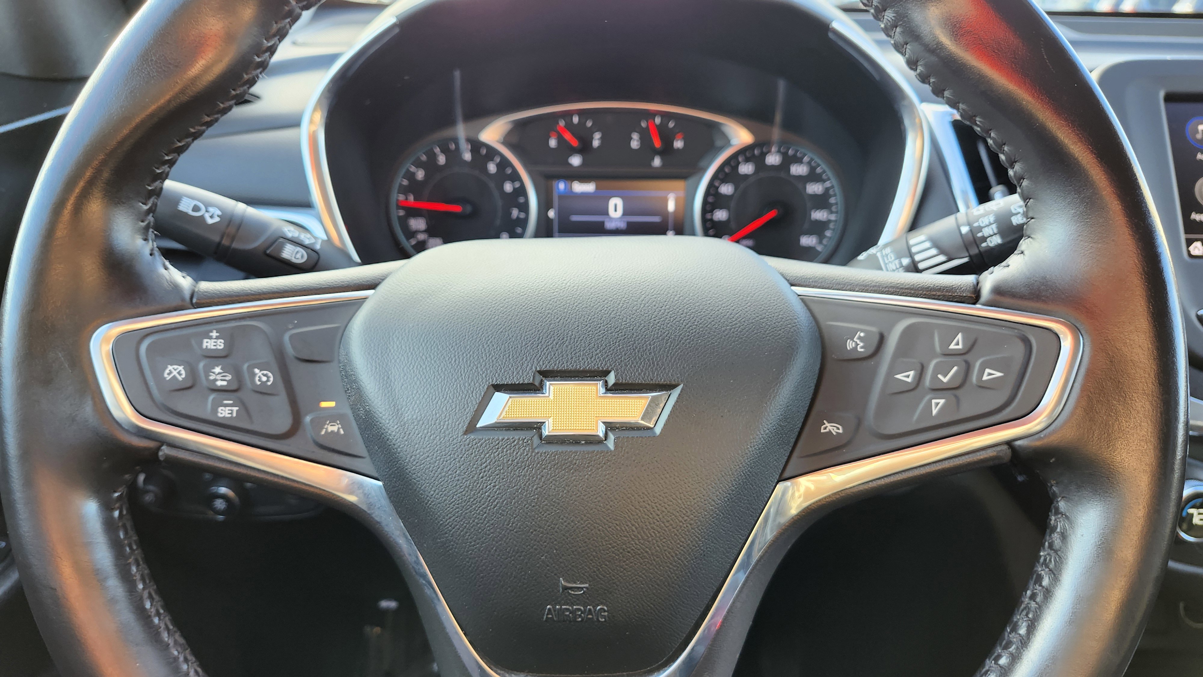 Used 2020 Chevrolet Equinox LT w/ Midnight Edition image 23