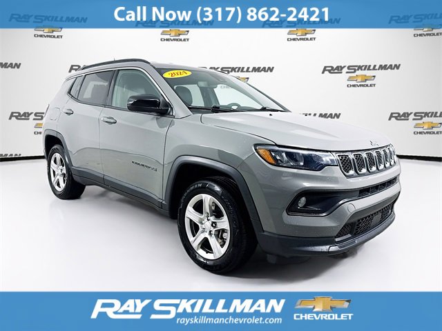 Used 2024 Jeep Compass Latitude image 1