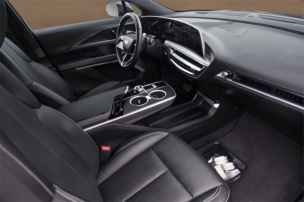 Used 2024 Cadillac Lyriq Luxury image 29