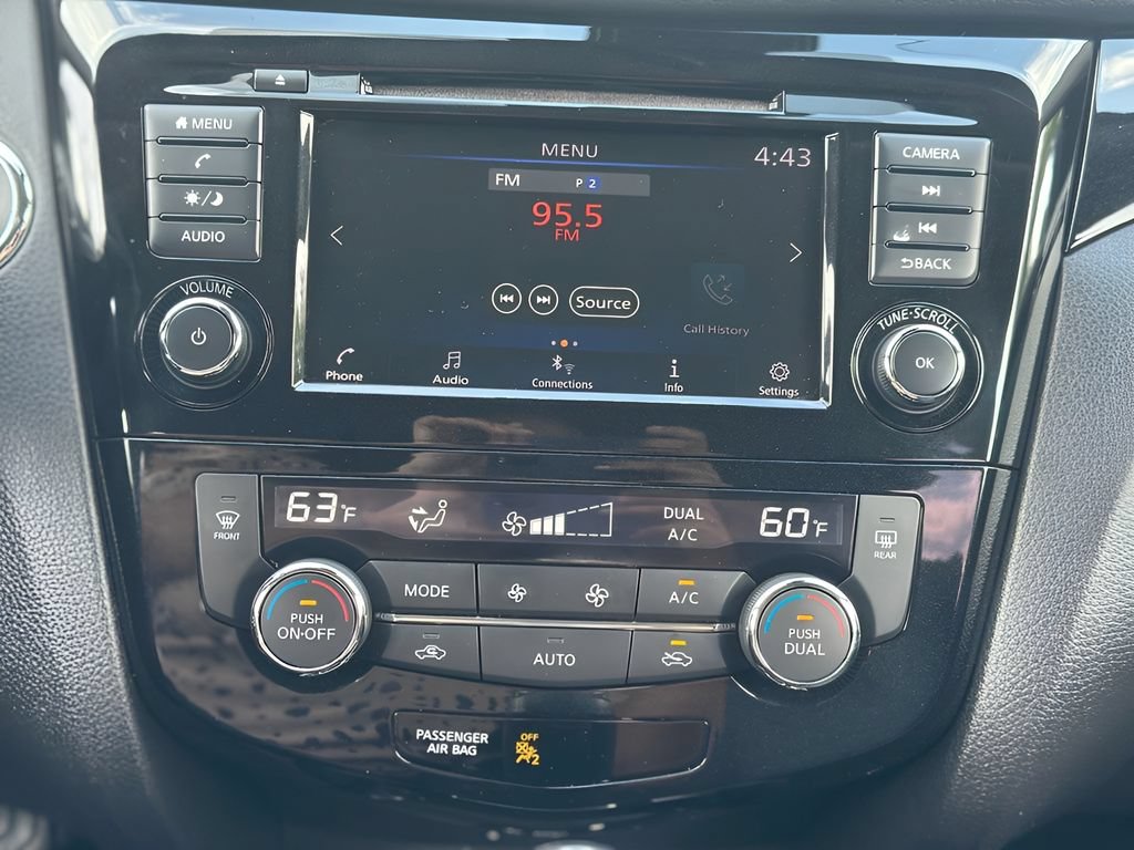 Used 2022 Nissan Rogue Sport SV AWD/4WD image 19