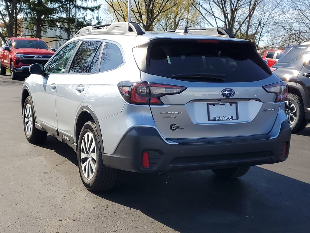 Used 2021 Subaru Outback Premium image 4